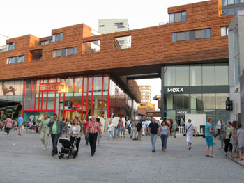 De Citadel. Architect: Christian de Pontzamparc