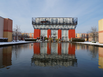 Hennahof in de Regenboogbuurt. Architect: Liesbeth van der Pol